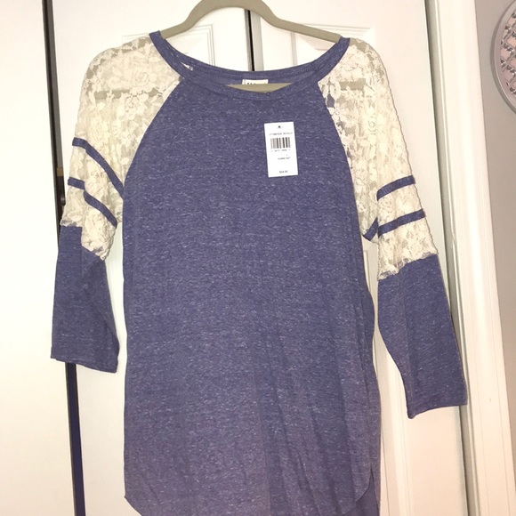 Pretty Casual Lacey Blouse - Picture 2 of 3